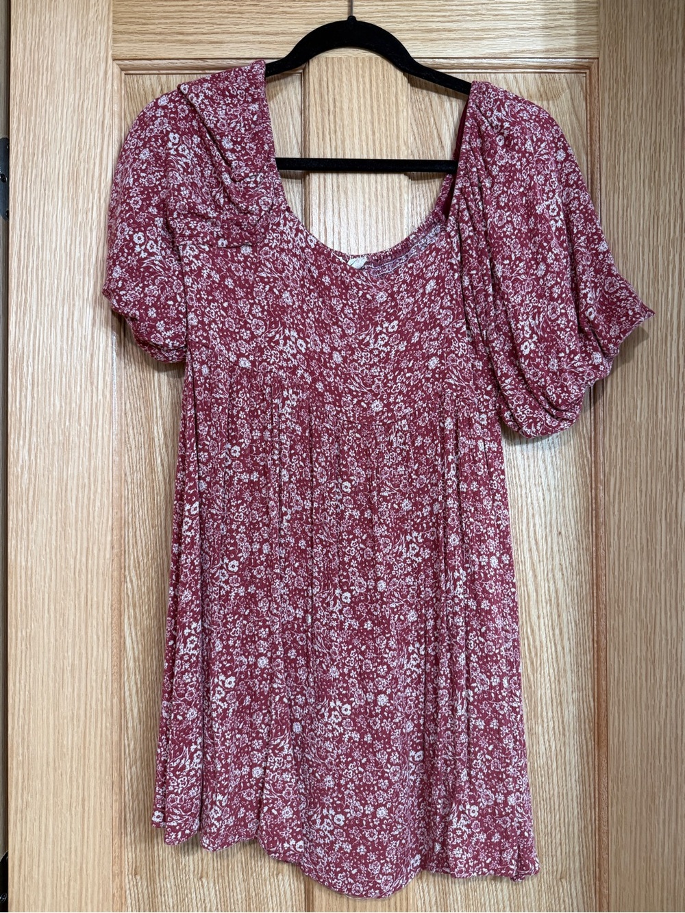 Altar'd State Dusky Red Floral Puff-Sleeve Tunic